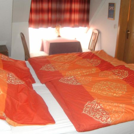 Monteurhotel Garni Alter Olper Hof Линдлар Екстериор снимка