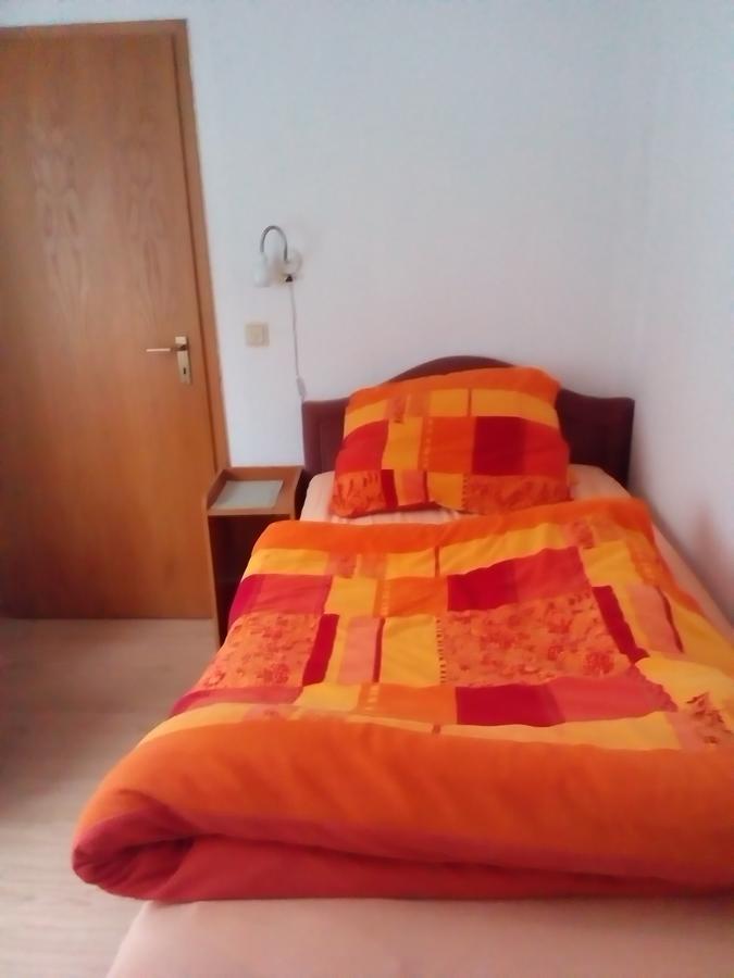 Monteurhotel Garni Alter Olper Hof Линдлар Екстериор снимка