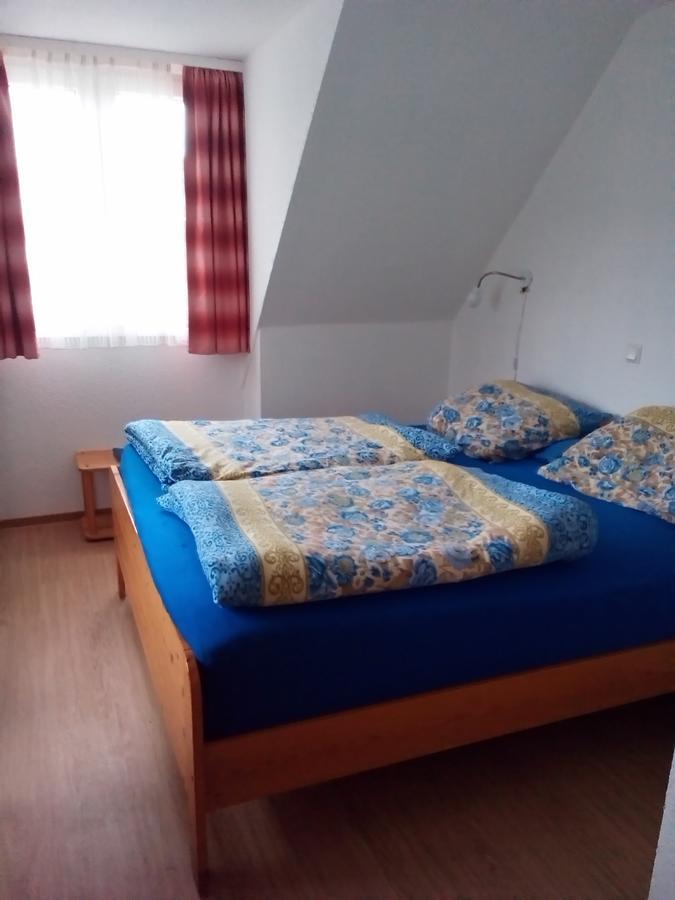 Monteurhotel Garni Alter Olper Hof Линдлар Екстериор снимка