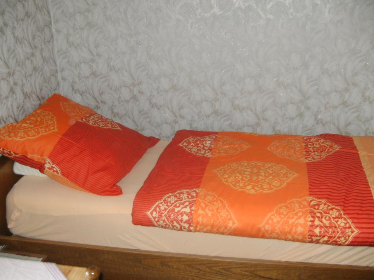 Monteurhotel Garni Alter Olper Hof Линдлар Екстериор снимка